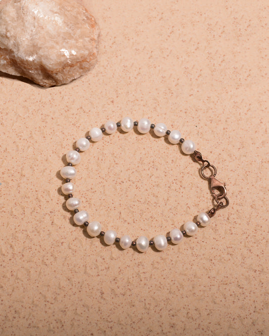 Luna Pearl Bracelet